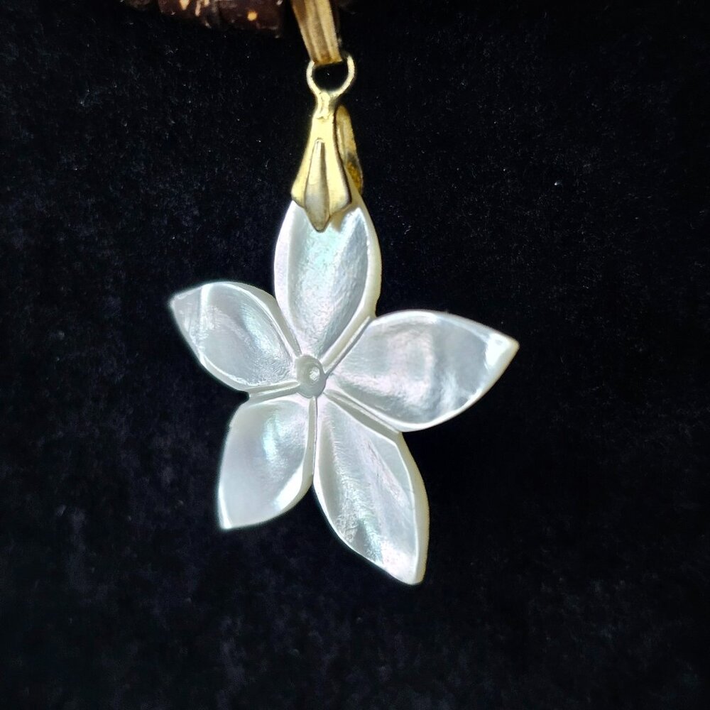Mother of Pearl Flower Pendant Necklace | Coconut Shell Beads | Tropical Boho